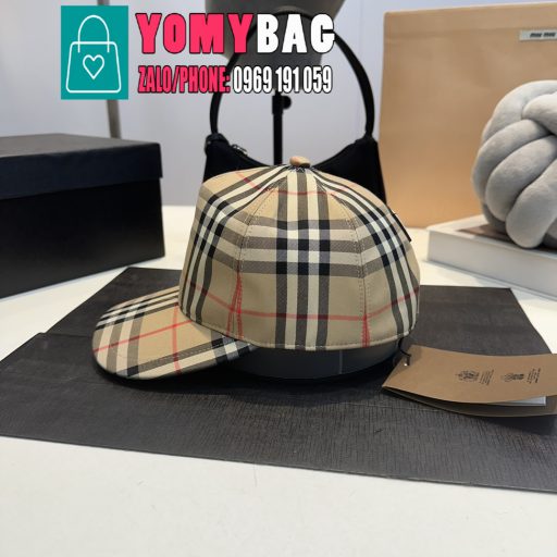 Mũ lưỡi trai burberry màu nâu kẻ